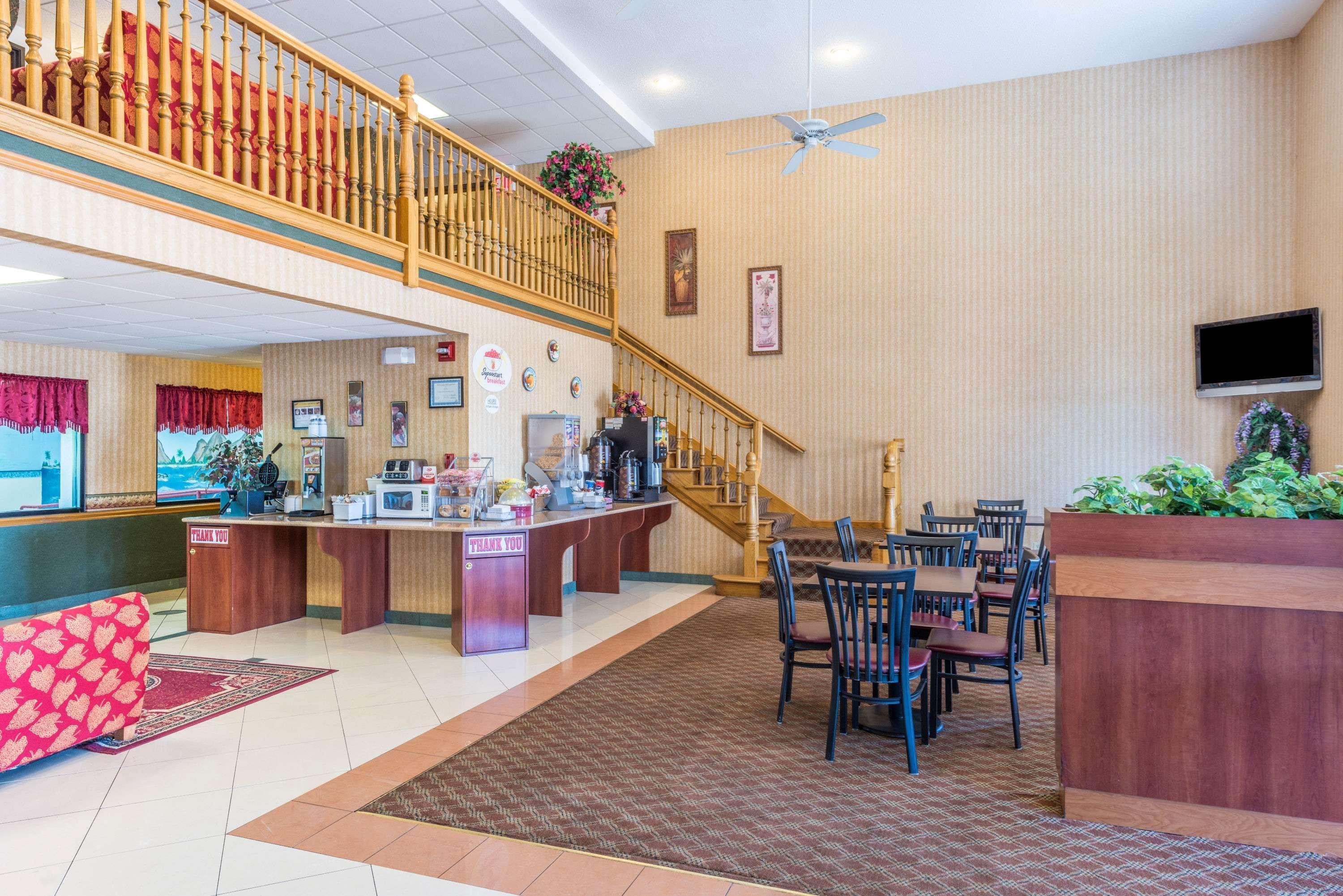 Super 8 By Wyndham Troy Il/St. Louis Area Otel Dış mekan fotoğraf