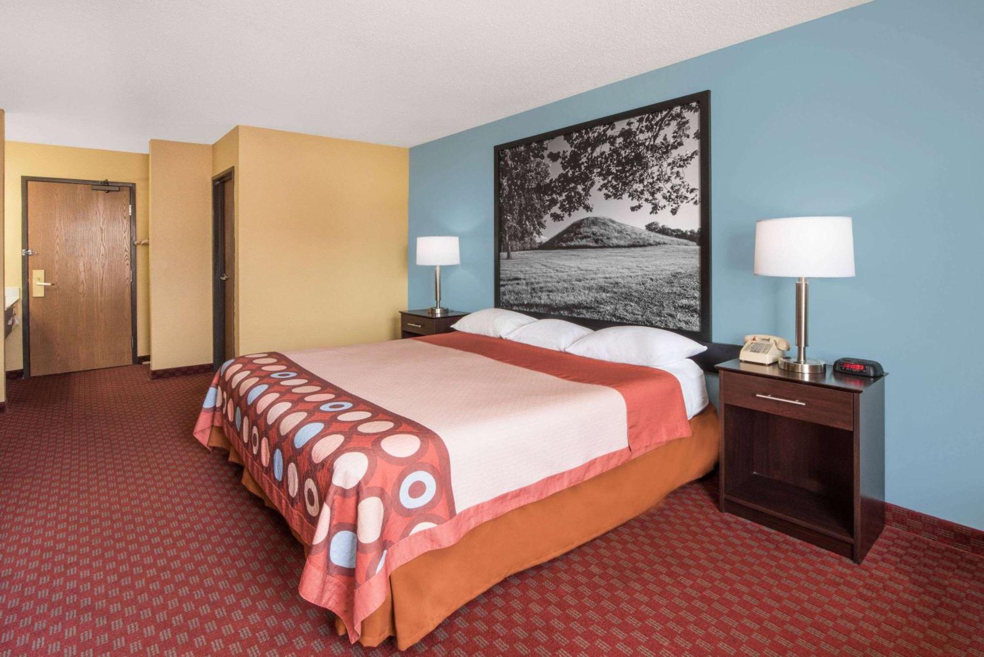 Super 8 By Wyndham Troy Il/St. Louis Area Otel Dış mekan fotoğraf
